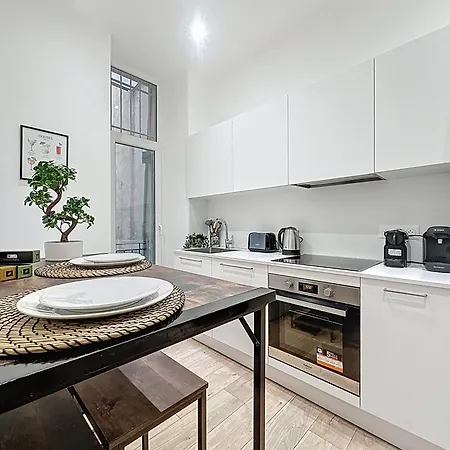 3 Air-conditioned With Unobstructed View Apartament