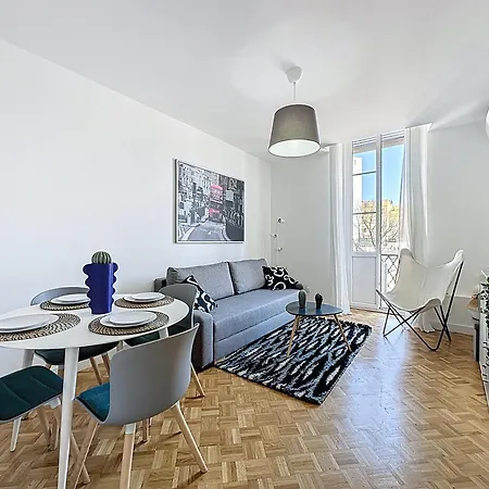 Apartament 3 Air-conditioned With Unobstructed View