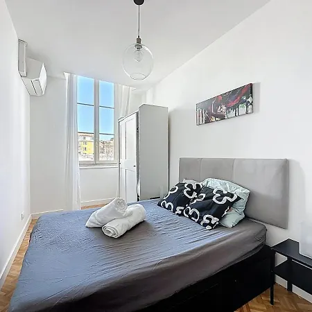 3 Air-conditioned With Unobstructed View Apartament *